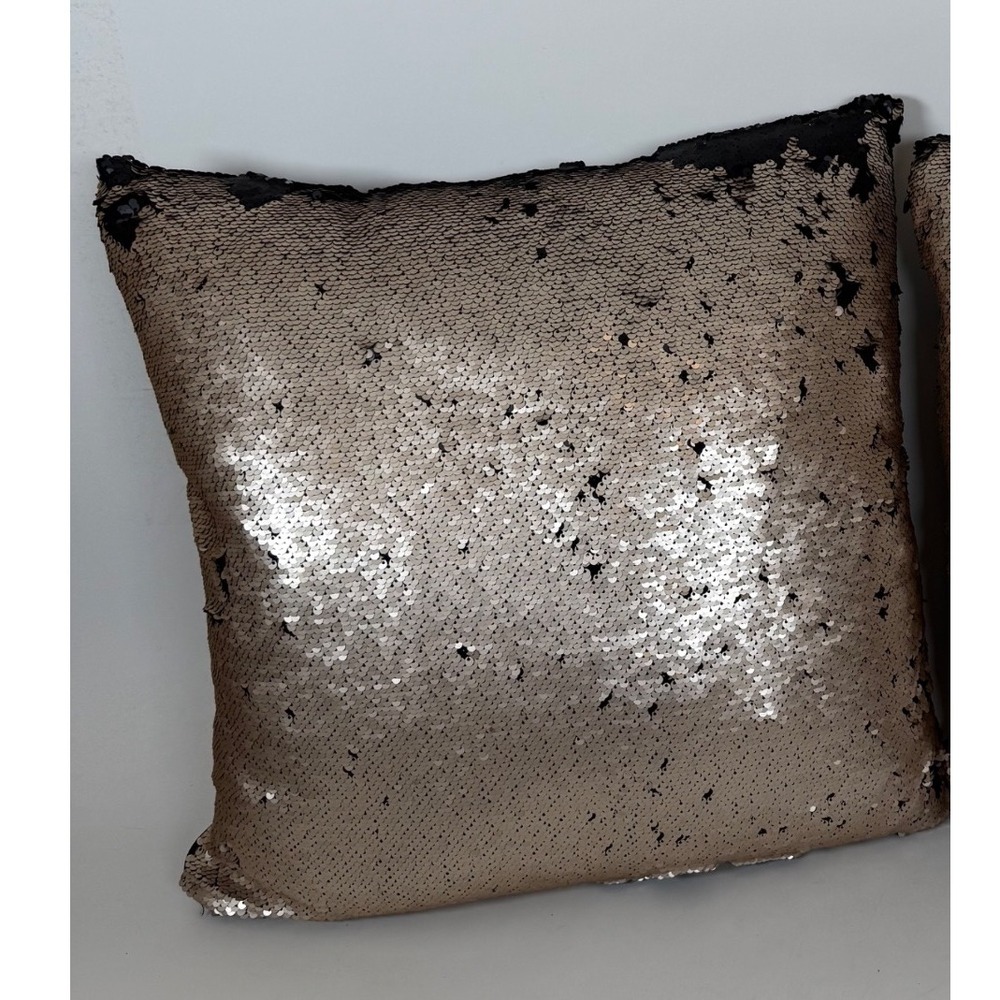 NEW Aviva Stanoff Sequin Pillow Decorative‎ Black Beige 16x16 Down Bronze Black